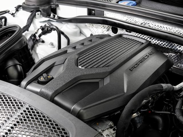 Certified 2026 Porsche Macan AWD/4WD image 29