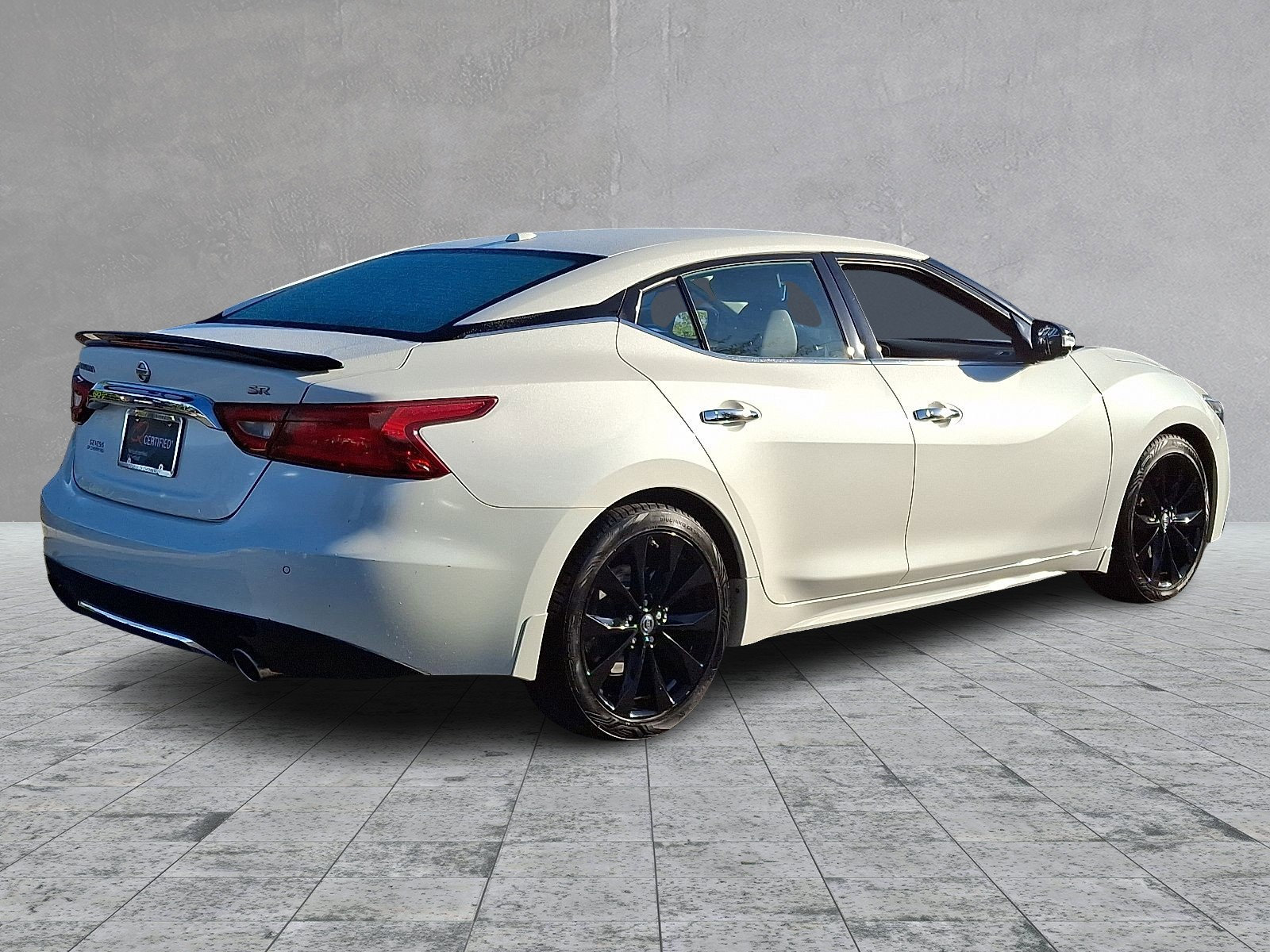 Used 2017 Nissan Maxima SR w/ Midnight Edition image 12