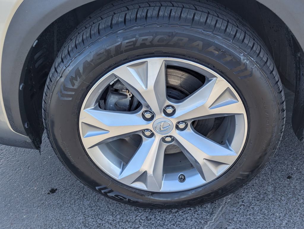 Used 2017 Lexus NX 300h AWD image 13