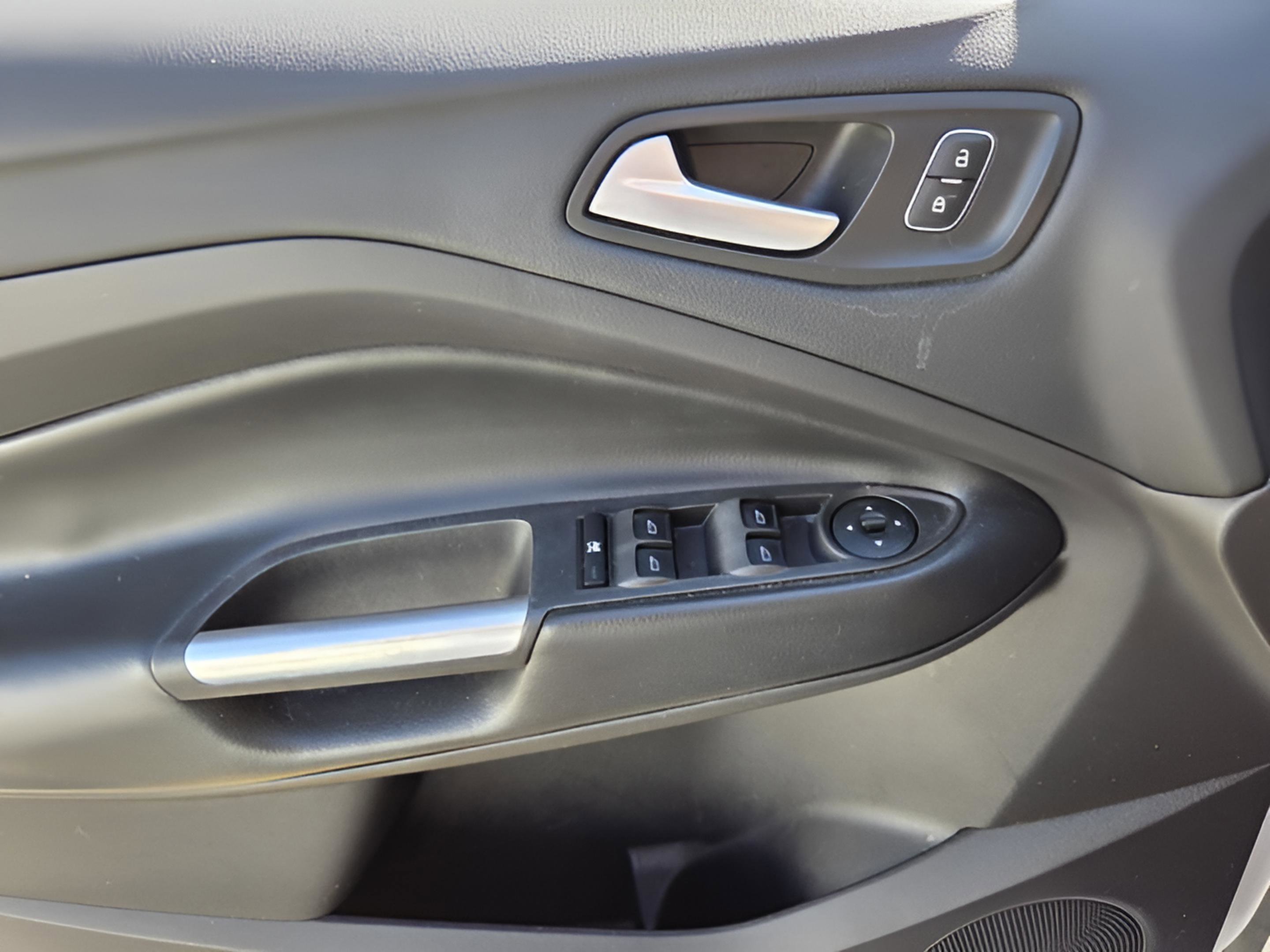 Used 2018 Ford Escape SEL w/ Ford Safe & Smart Package image 38