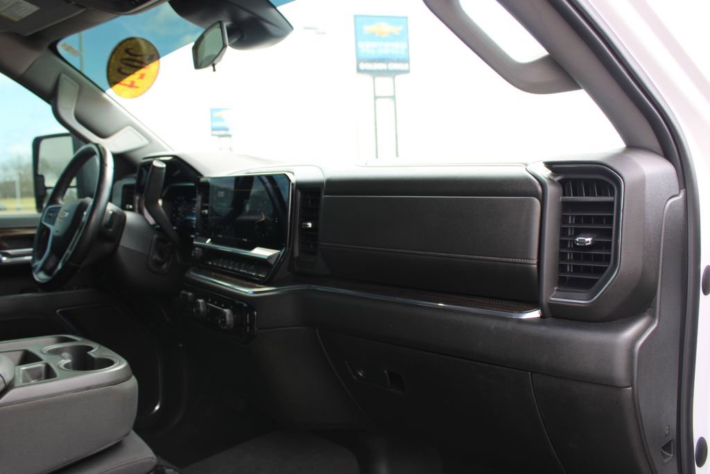 Used 2024 Chevrolet Silverado 2500 LT image 27