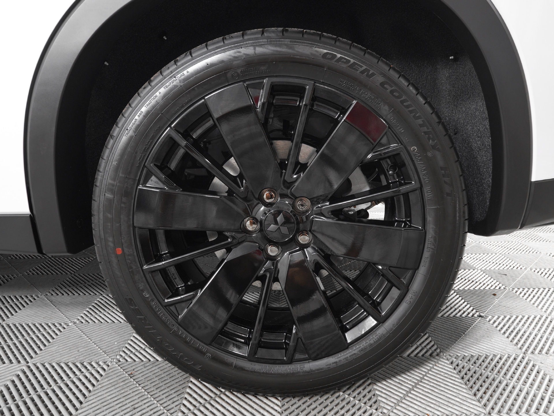 New 2026 Mitsubishi Outlander LE FWD image 21