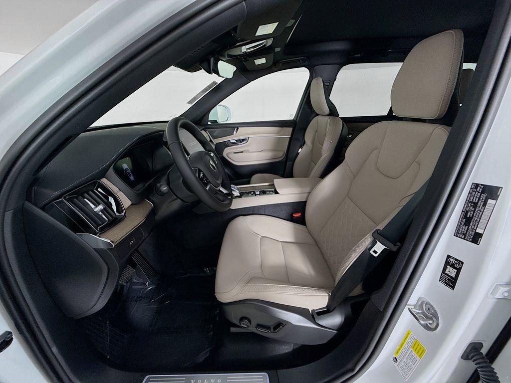 New 2026 Volvo XC90 B6 Plus w/ Protection Package Premier image 21