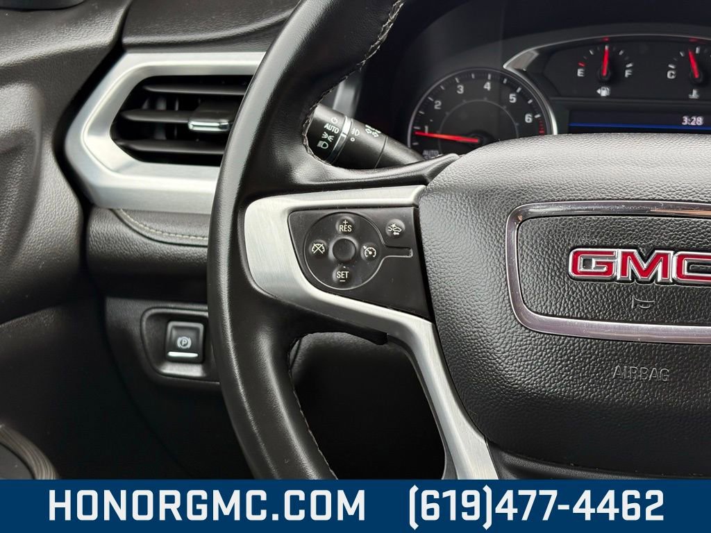Used 2023 GMC Acadia SLT image 30