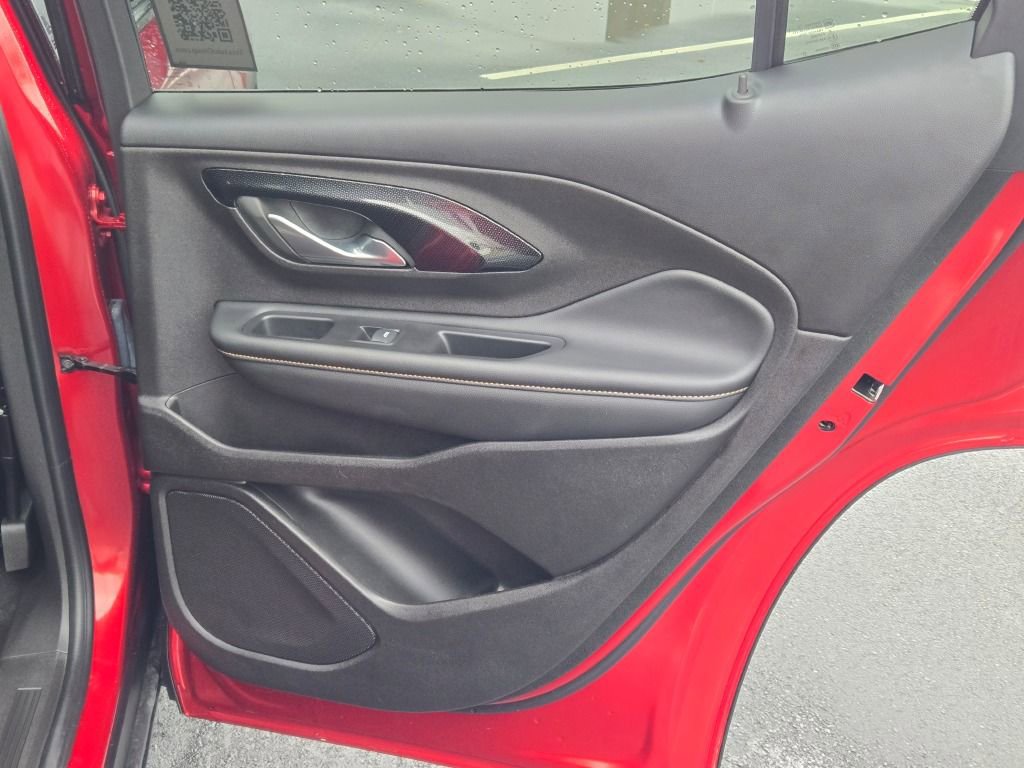 Used 2024 GMC Terrain AT4 w/ Infotainment Package II image 10