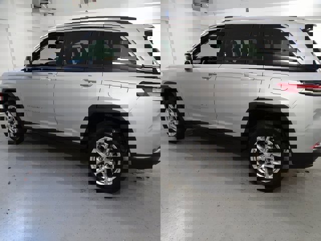 Certified 2023 Jeep Grand Cherokee Laredo X image 17