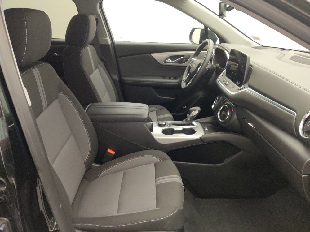 Used 2024 Chevrolet Blazer LT w/ Convenience Package FWD image 21
