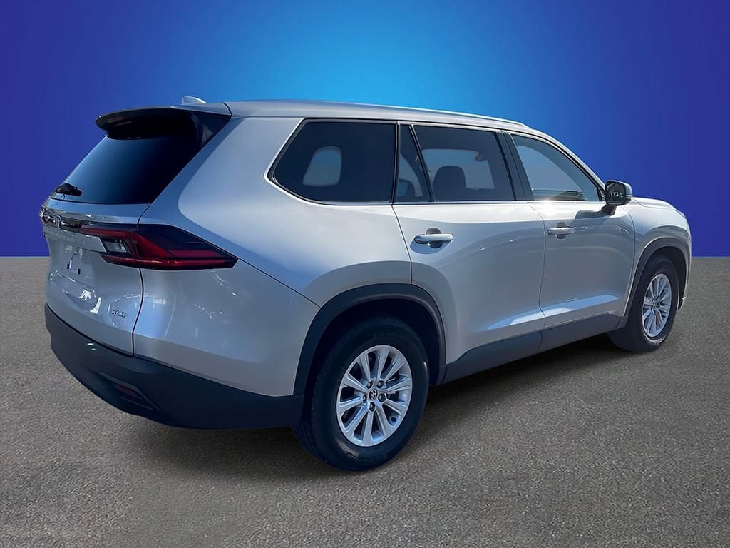 Used 2025 Toyota Grand Highlander FWD image 5