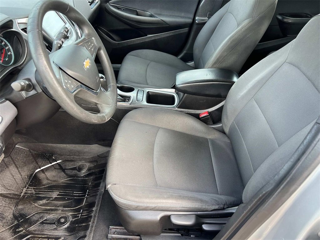 Used 2018 Chevrolet Cruze LT image 15