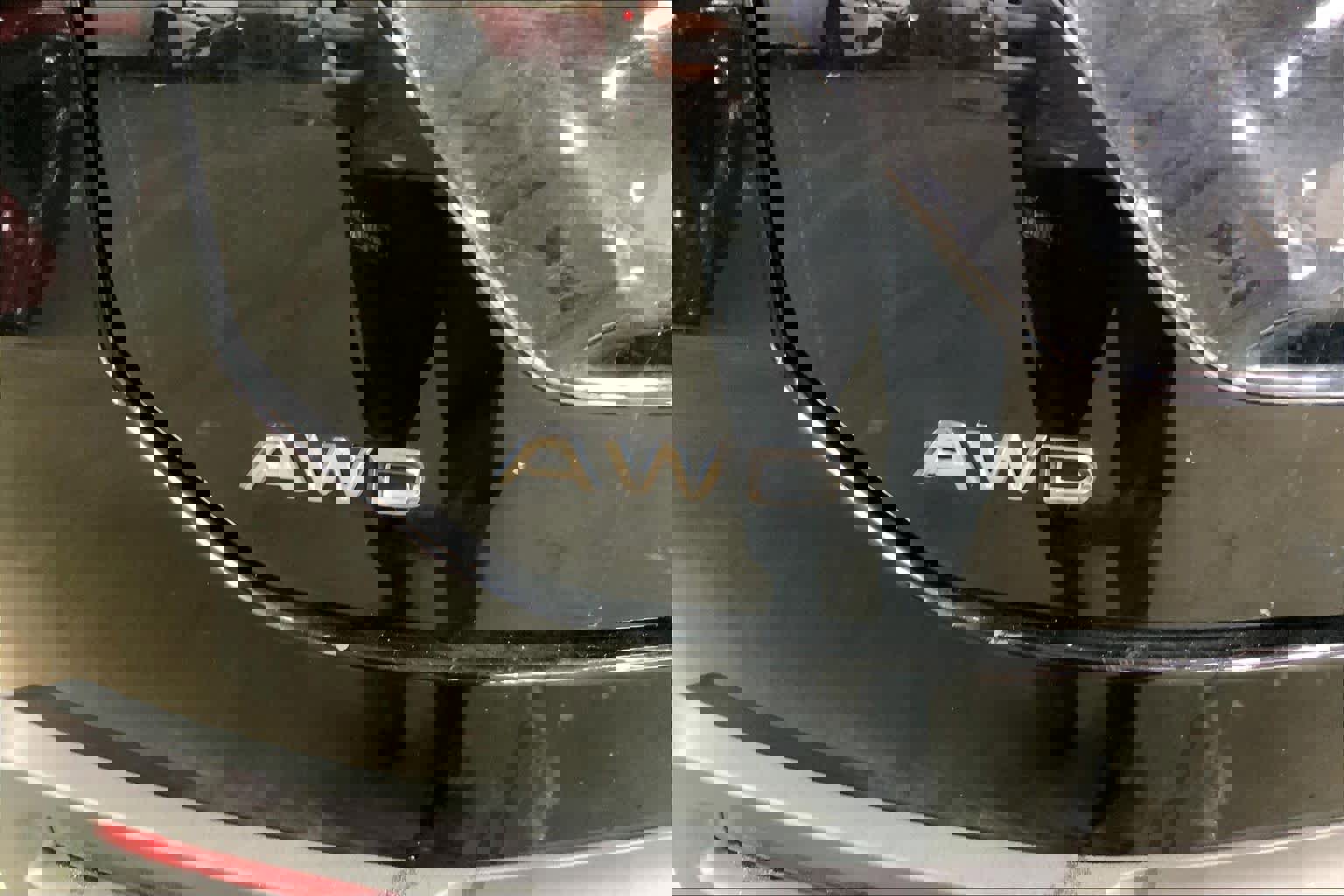 Used 2025 Honda Pilot Elite image 10