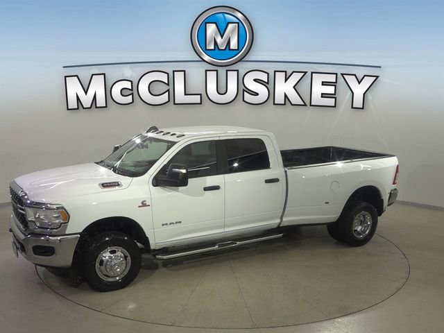 Used 2024 RAM 3500 Big Horn AWD/4WD image 1