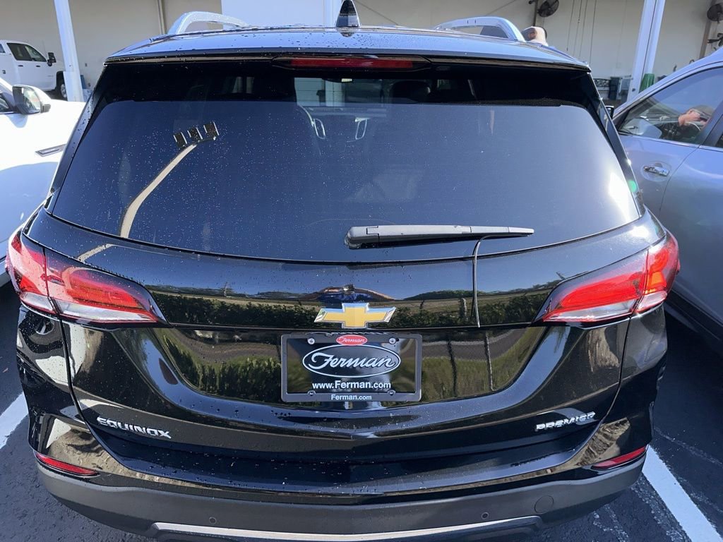 Used 2024 Chevrolet Equinox Premier w/ LPO, Cargo Package image 5