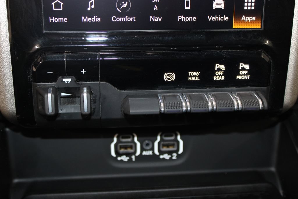 Used 2023 RAM 3500 Laramie AWD/4WD image 47
