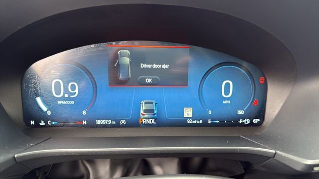 Used 2025 Ford Escape Platinum AWD/4WD image 20