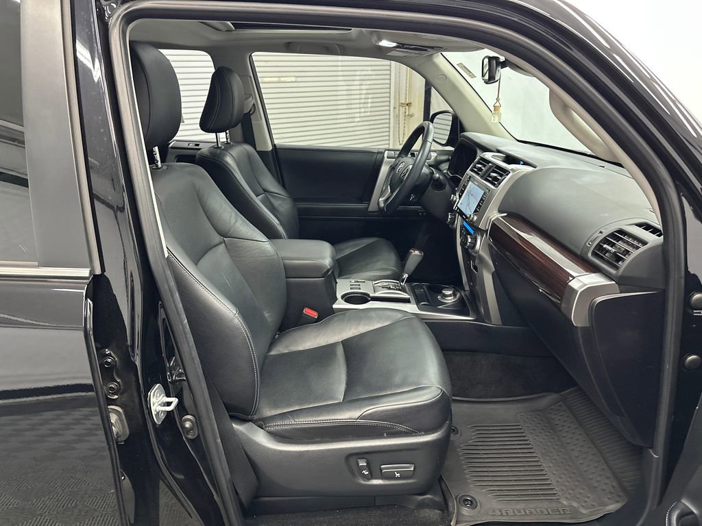 Used 2023 Toyota 4Runner Limited image 15
