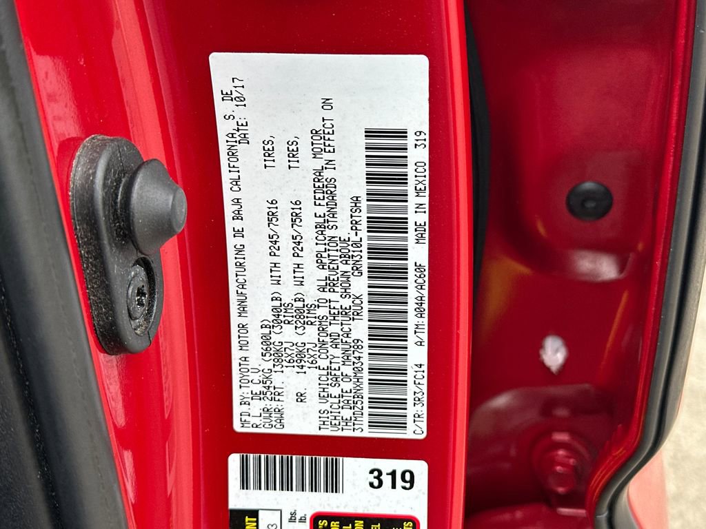 Used 2017 Toyota Tacoma SR5 w/ Tow Package image 27