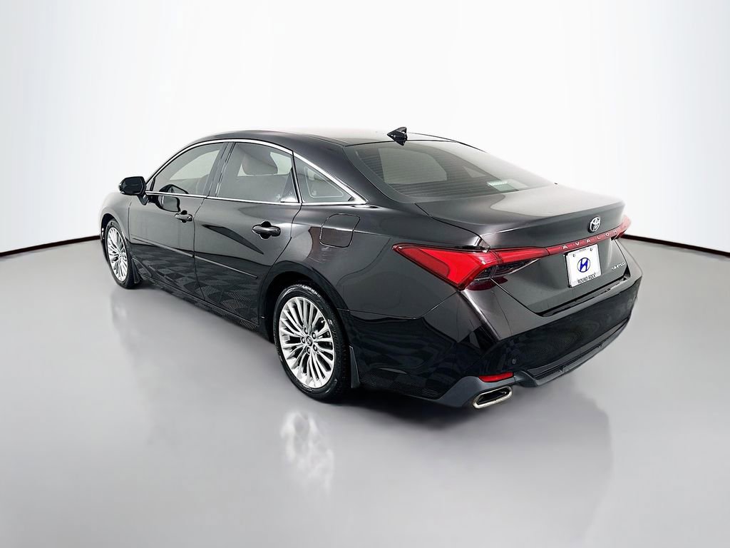 Used 2019 Toyota Avalon Limited w/ Advanced Safety Package FWD image 7