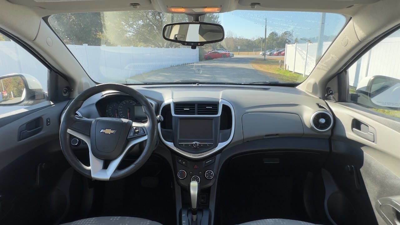 Used 2017 Chevrolet Sonic LT image 15