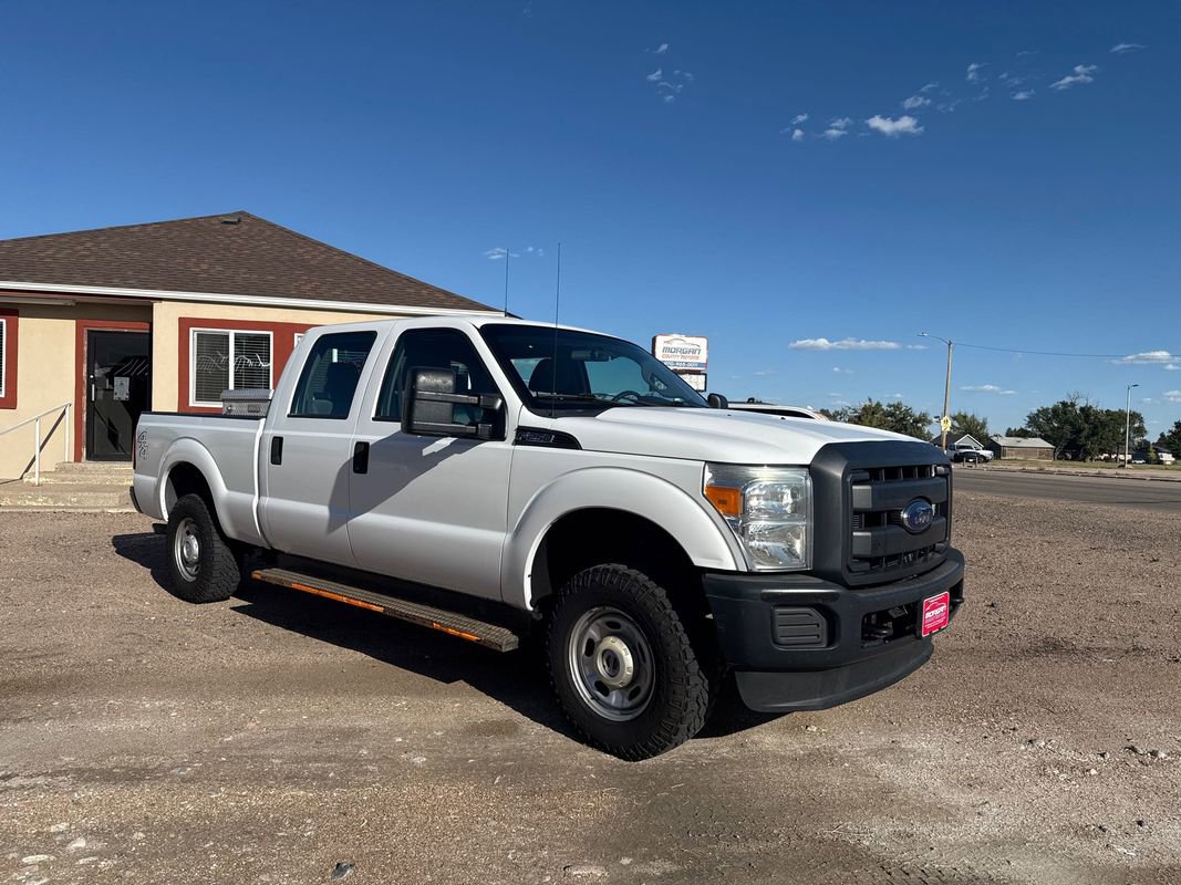 Used 2015 Ford F250 XL w/ Camper Package image 1