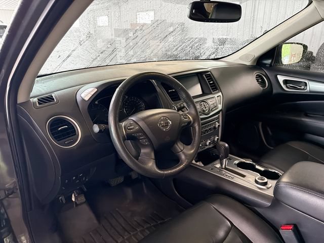 Used 2018 Nissan Pathfinder SL AWD/4WD image 8