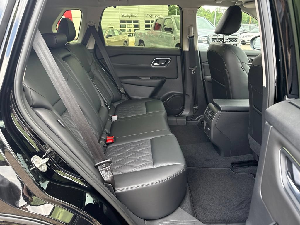 New 2026 Nissan Rogue Platinum AWD/4WD image 30