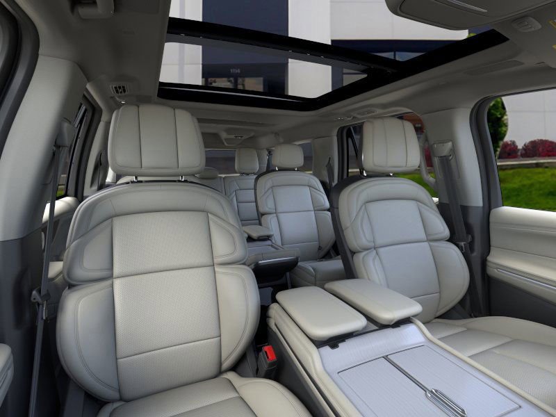 New 2025 Lincoln Navigator L Reserve image 10
