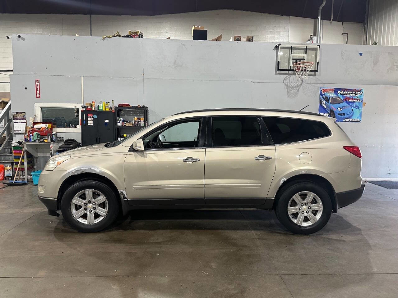 Used 2011 Chevrolet Traverse LT w/ Personal Connectivity Package image 4