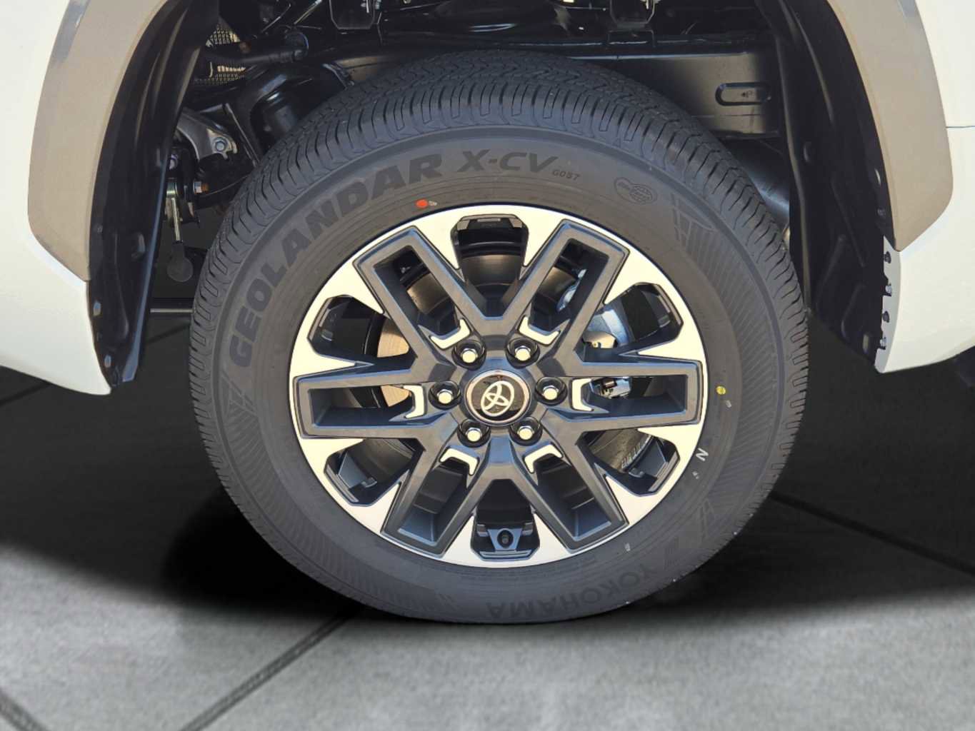 New 2025 Toyota Tundra Limited image 12