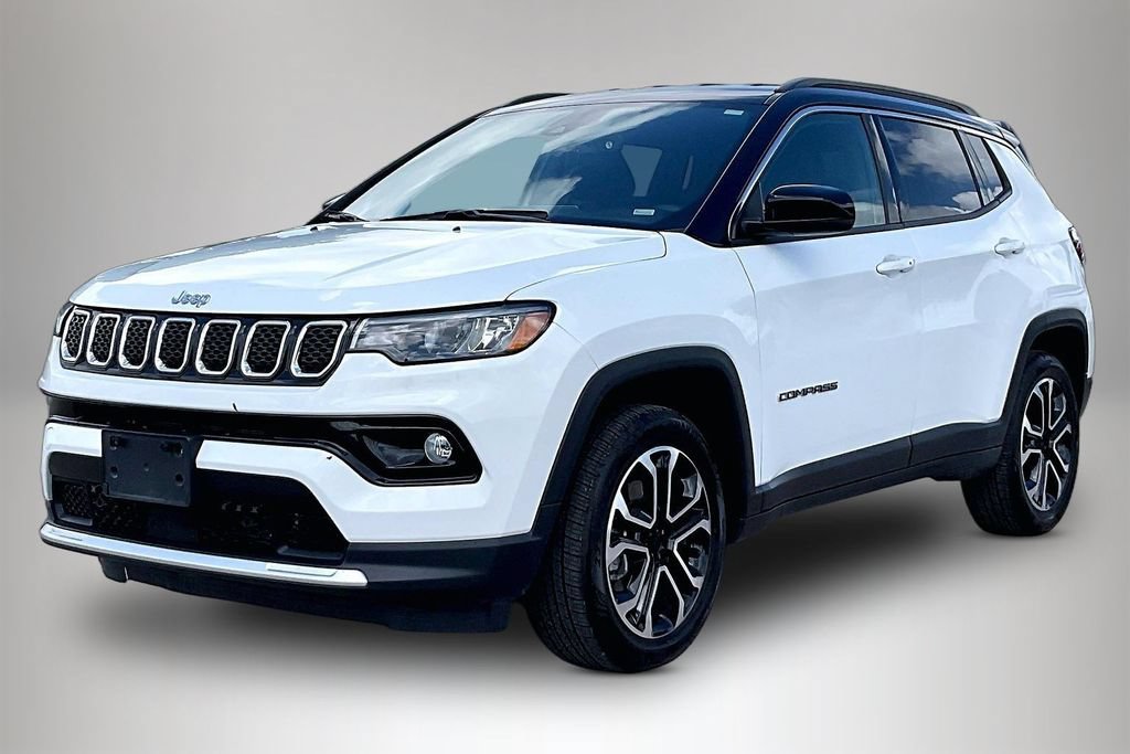 Used 2024 Jeep Compass Limited AWD/4WD image 2