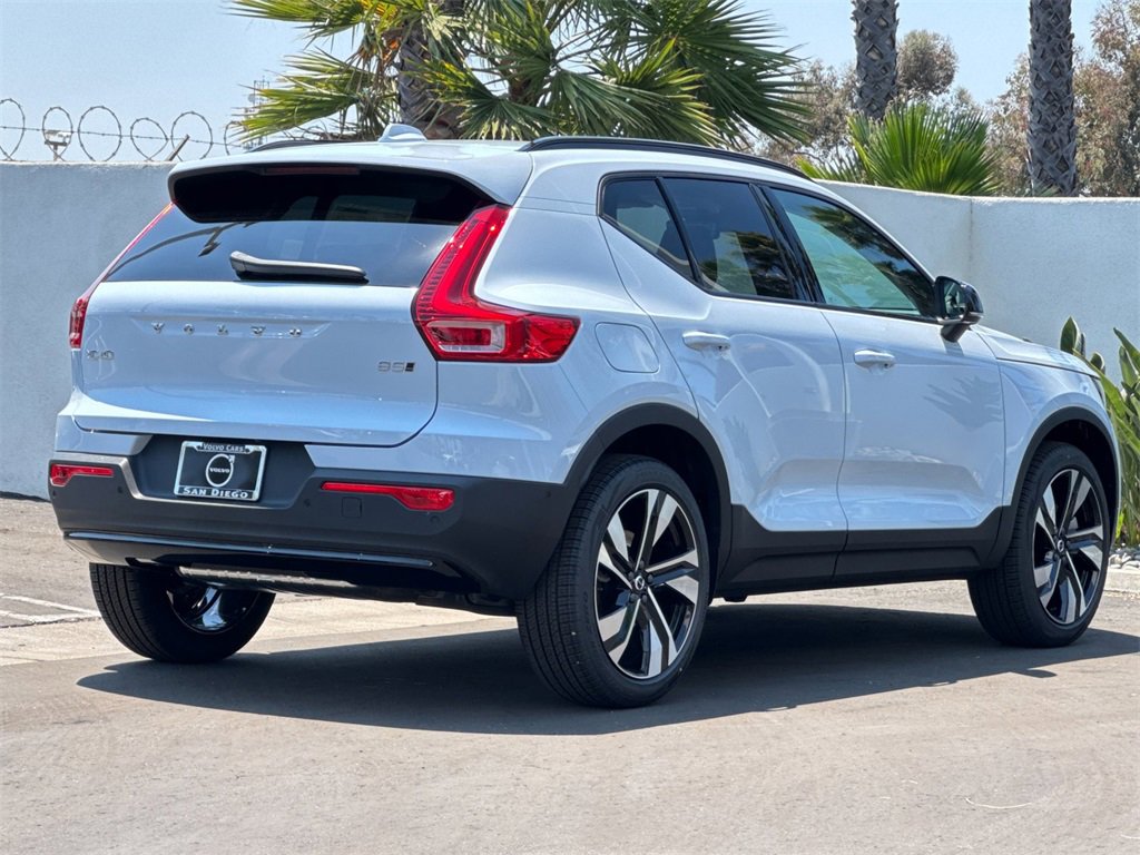 New 2026 Volvo XC40 B5 Ultra w/ Climate Package image 5