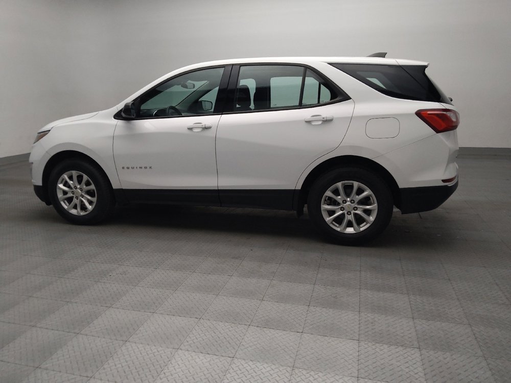 Used 2018 Chevrolet Equinox LS image 3