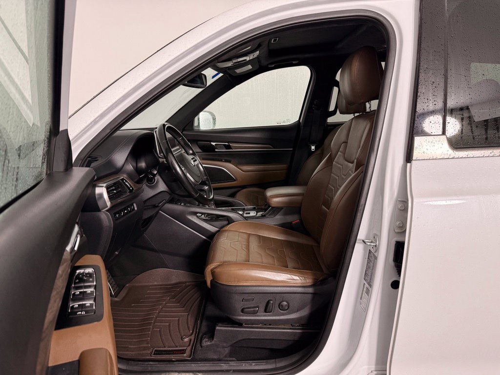 Used 2020 Kia Telluride SX w/ SX Prestige Package AWD/4WD image 2
