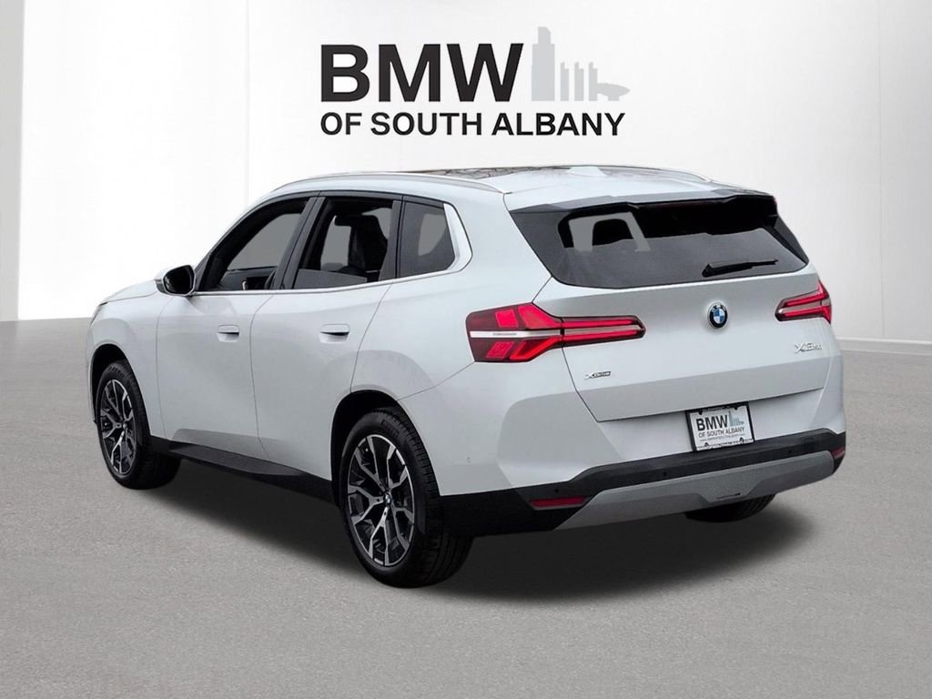 Used 2025 BMW X3 xDrive30i w/ Premium Package image 5