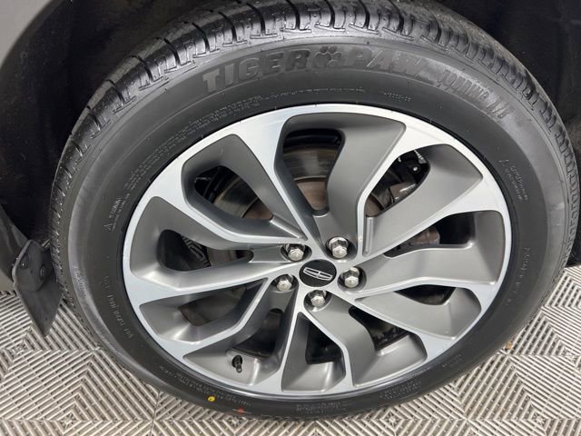 Certified 2023 Lincoln Nautilus Reserve AWD/4WD image 10