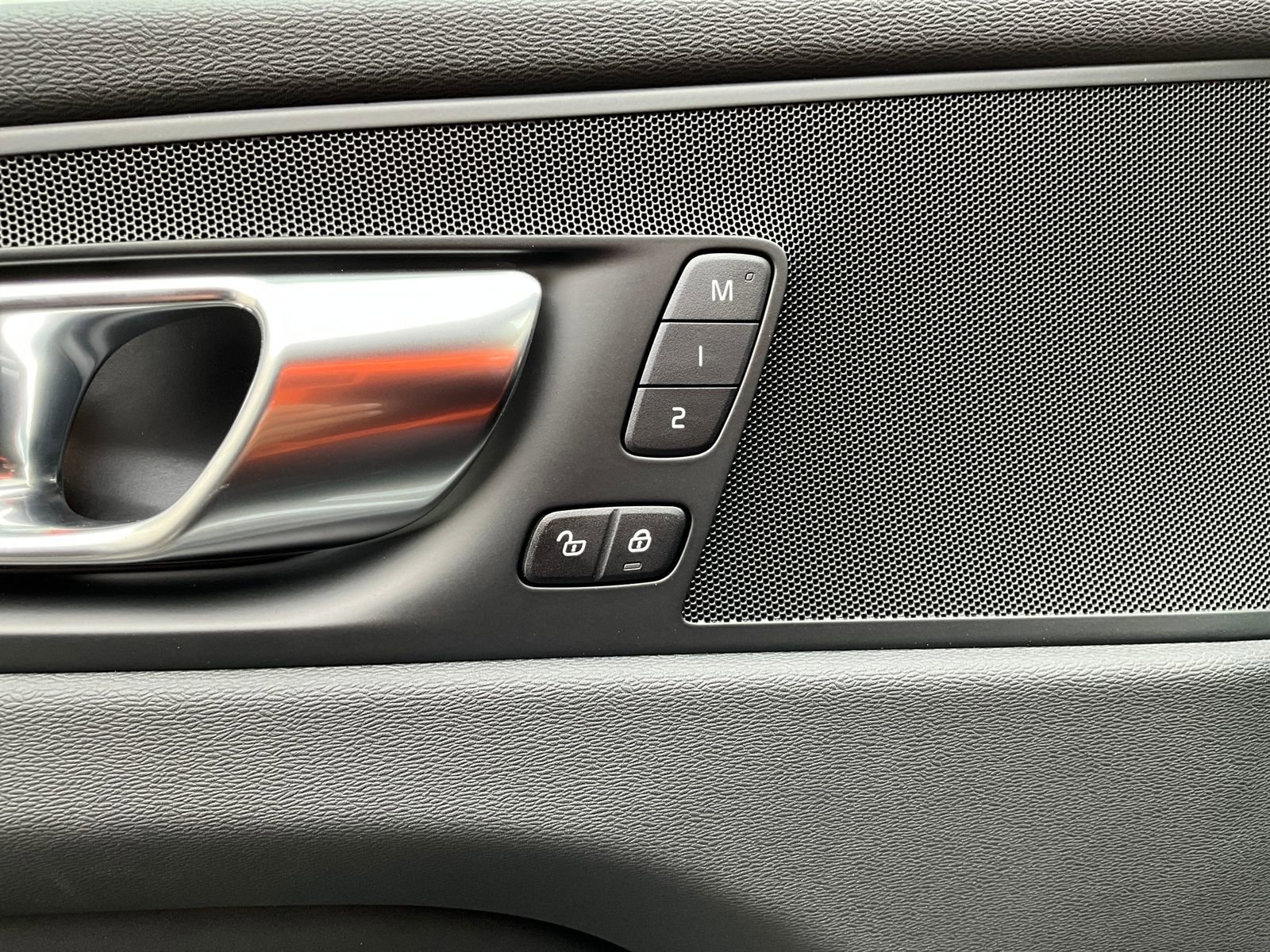 New 2026 Volvo XC60 B5 Plus w/ Protection Package Premier image 12