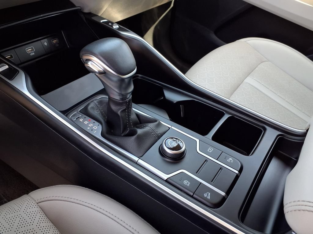 Certified 2023 Kia Sorento S w/ Panoramic Sunroof Package FWD image 18