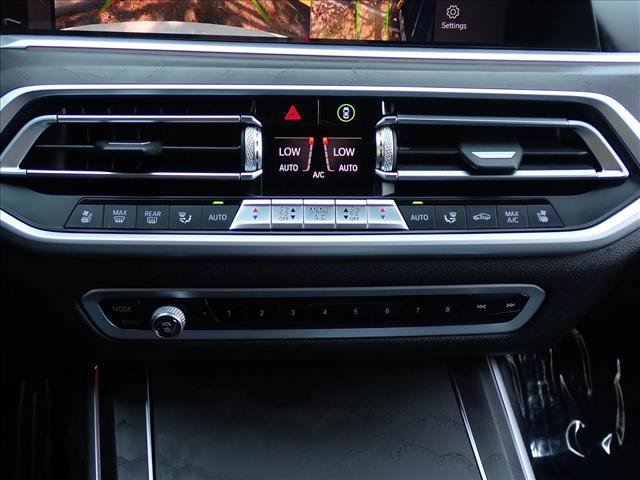 Used 2020 BMW X7 M50i AWD/4WD image 21