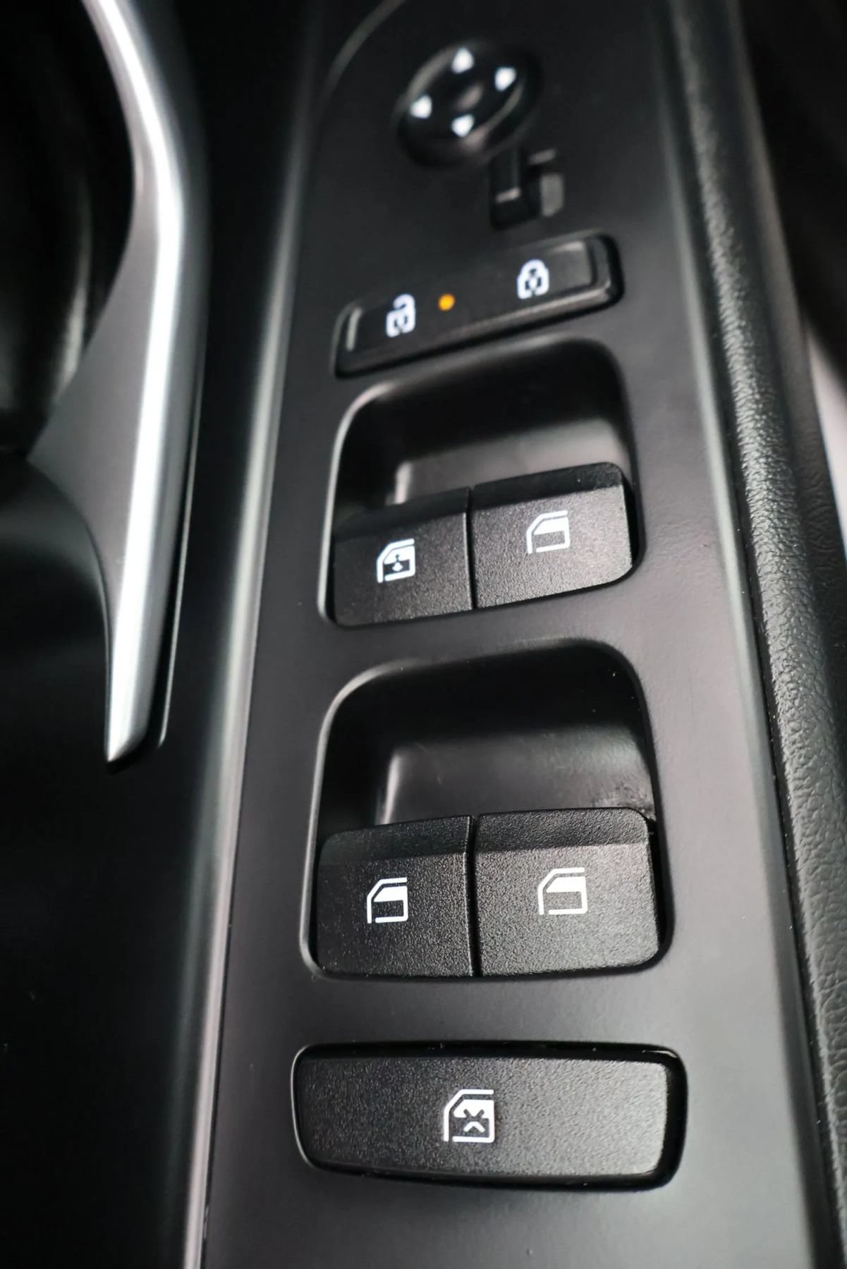 Used 2024 Hyundai Elantra SEL FWD image 17