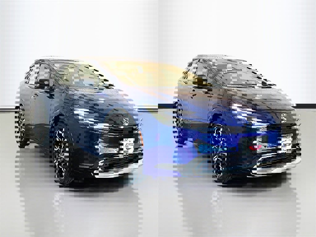 New 2026 Toyota Prius Plug-In Hybrid image 3