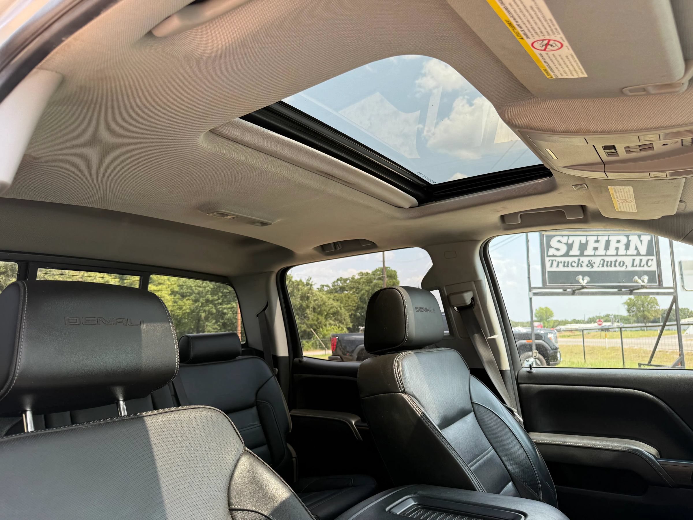 Used 2019 GMC Sierra 3500 Denali w/ Duramax Plus Package AWD/4WD image 15