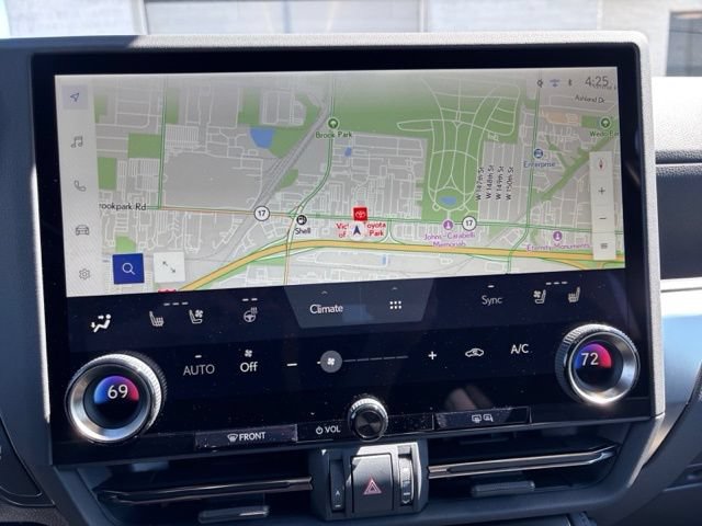 Used 2024 Lexus GX 550 AWD/4WD image 18