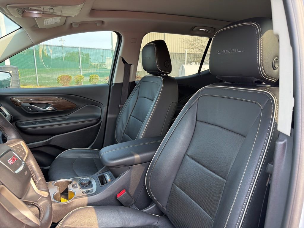 Used 2020 GMC Terrain Denali image 12