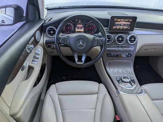 Used 2019 Mercedes-Benz GLC 300 4MATIC image 17