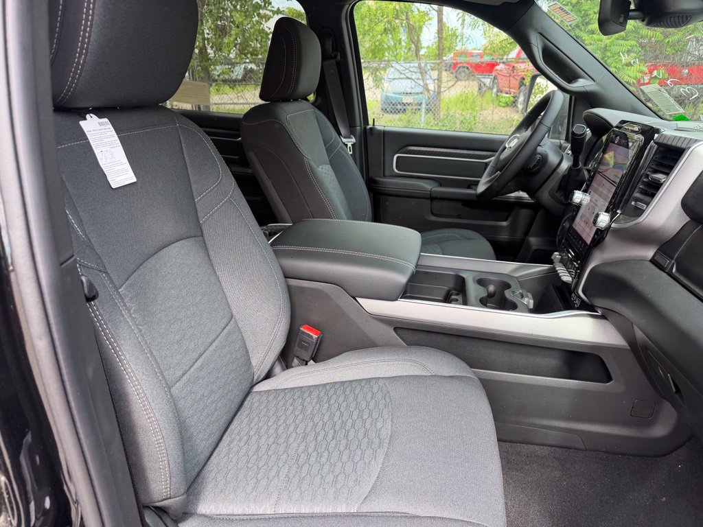 New 2026 RAM 2500 Big Horn AWD/4WD image 23