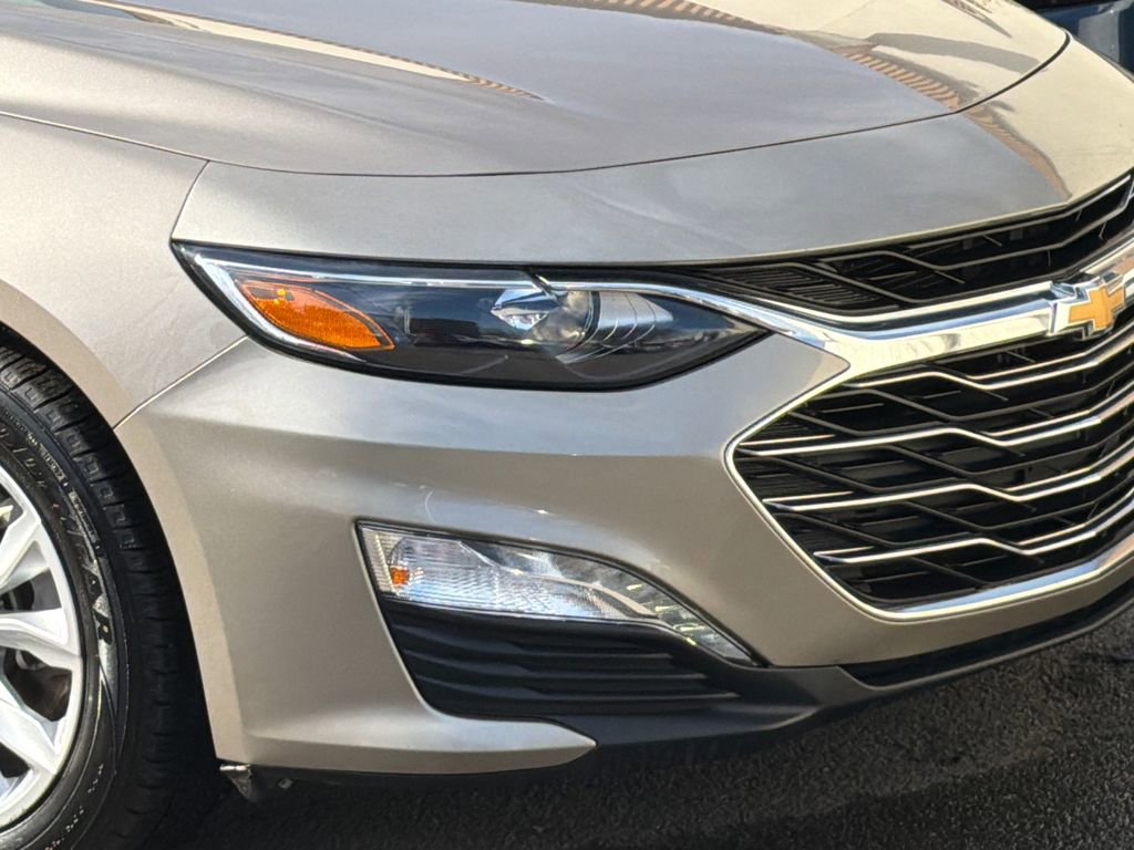 Used 2024 Chevrolet Malibu LT image 6