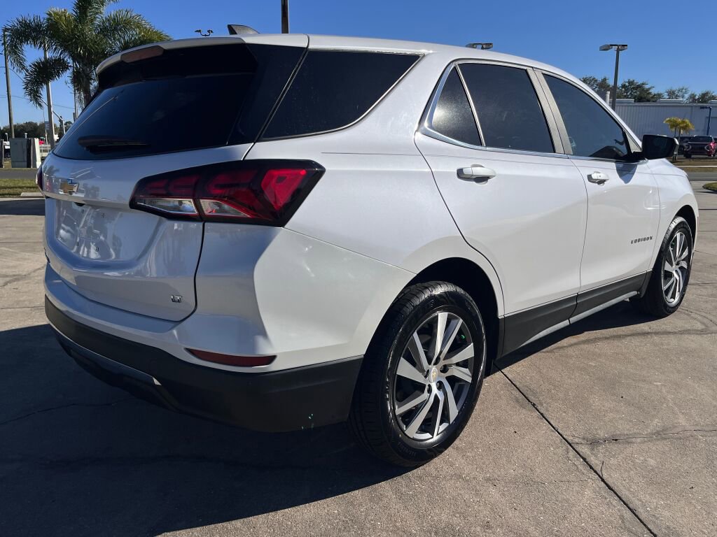 Used 2022 Chevrolet Equinox LT image 3