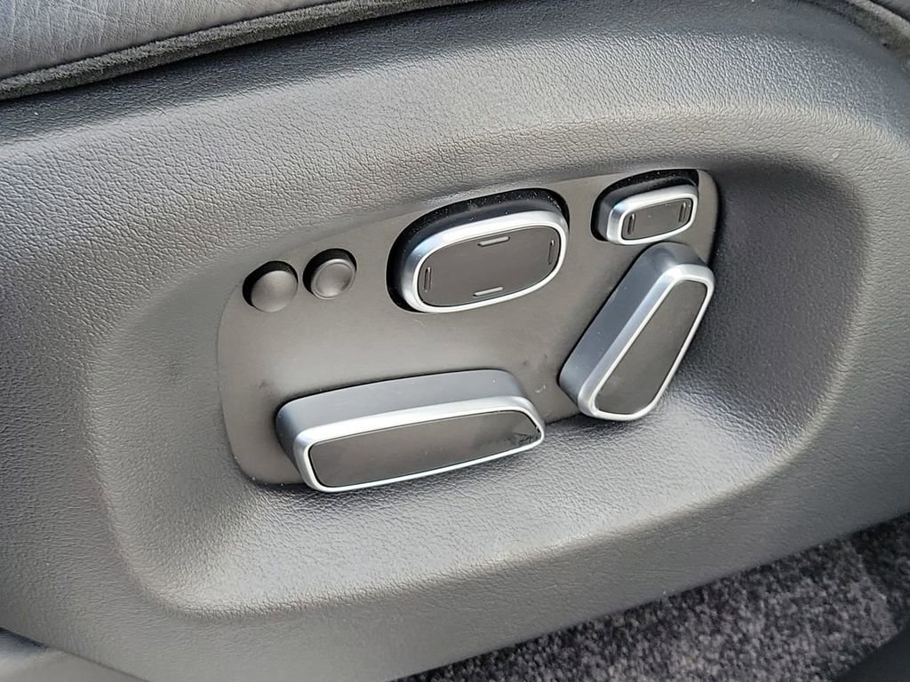 Used 2015 Land Rover Range Rover Long Wheelbase Autobiography image 27