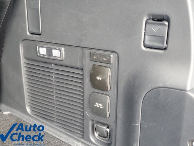 Used 2025 Ford Expedition Platinum w/ Driver's Package AWD/4WD image 13