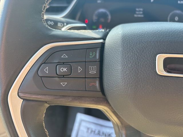 Used 2022 Jeep Grand Cherokee Limited w/ Luxury Tech Group II image 36