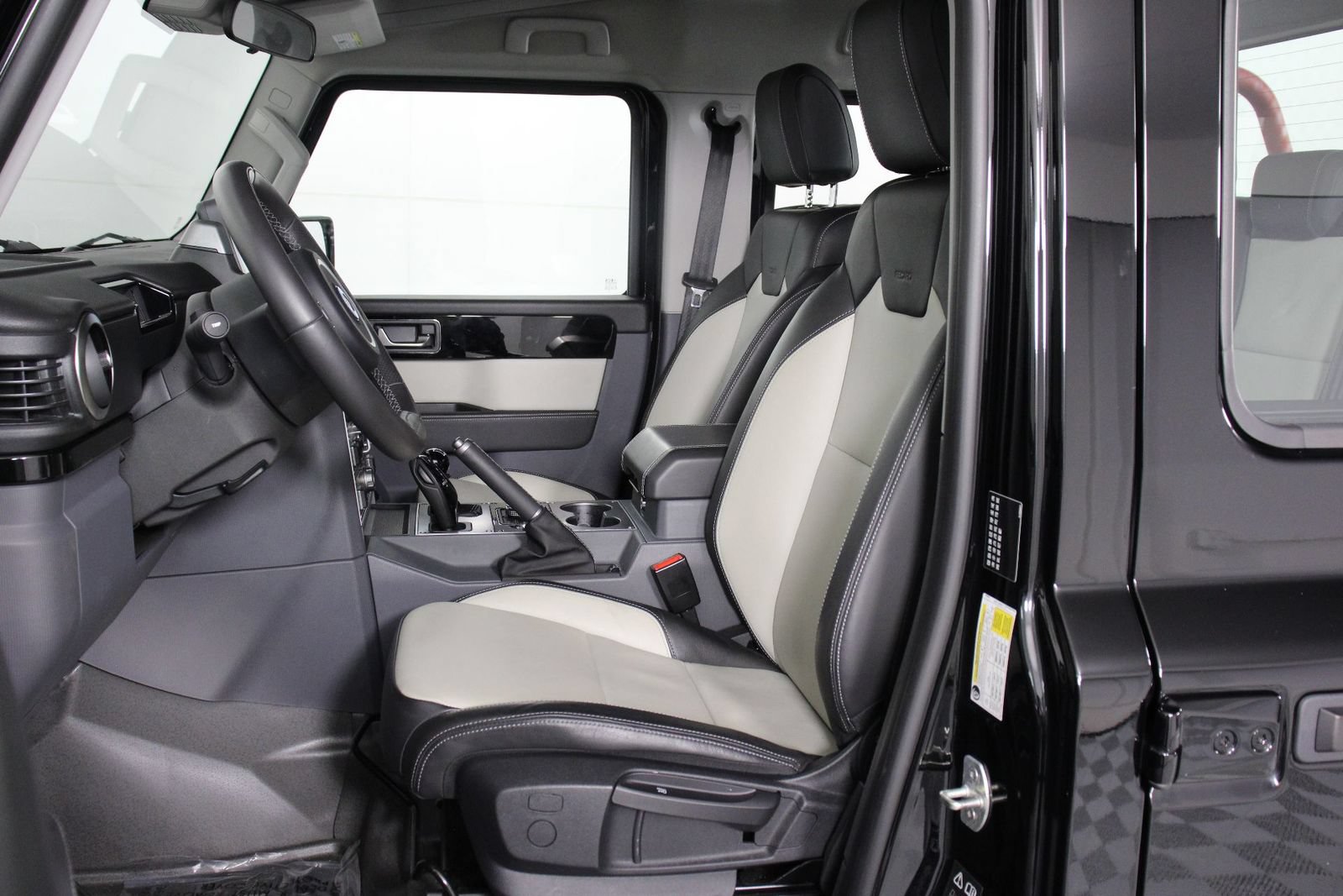 Used 2025 INEOS Grenadier Quartermaster AWD/4WD image 28